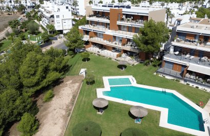 Apartment / flat - Resale - Orihuela Costa - Villamartín