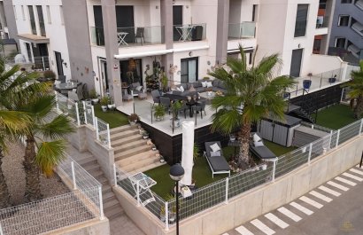 Appartement / flat - Herverkoop - Orihuela Costa - Villamartín