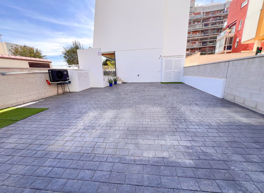 Herverkoop - Apartments - Flats - Guardamar del Segura - Urbanizaciones