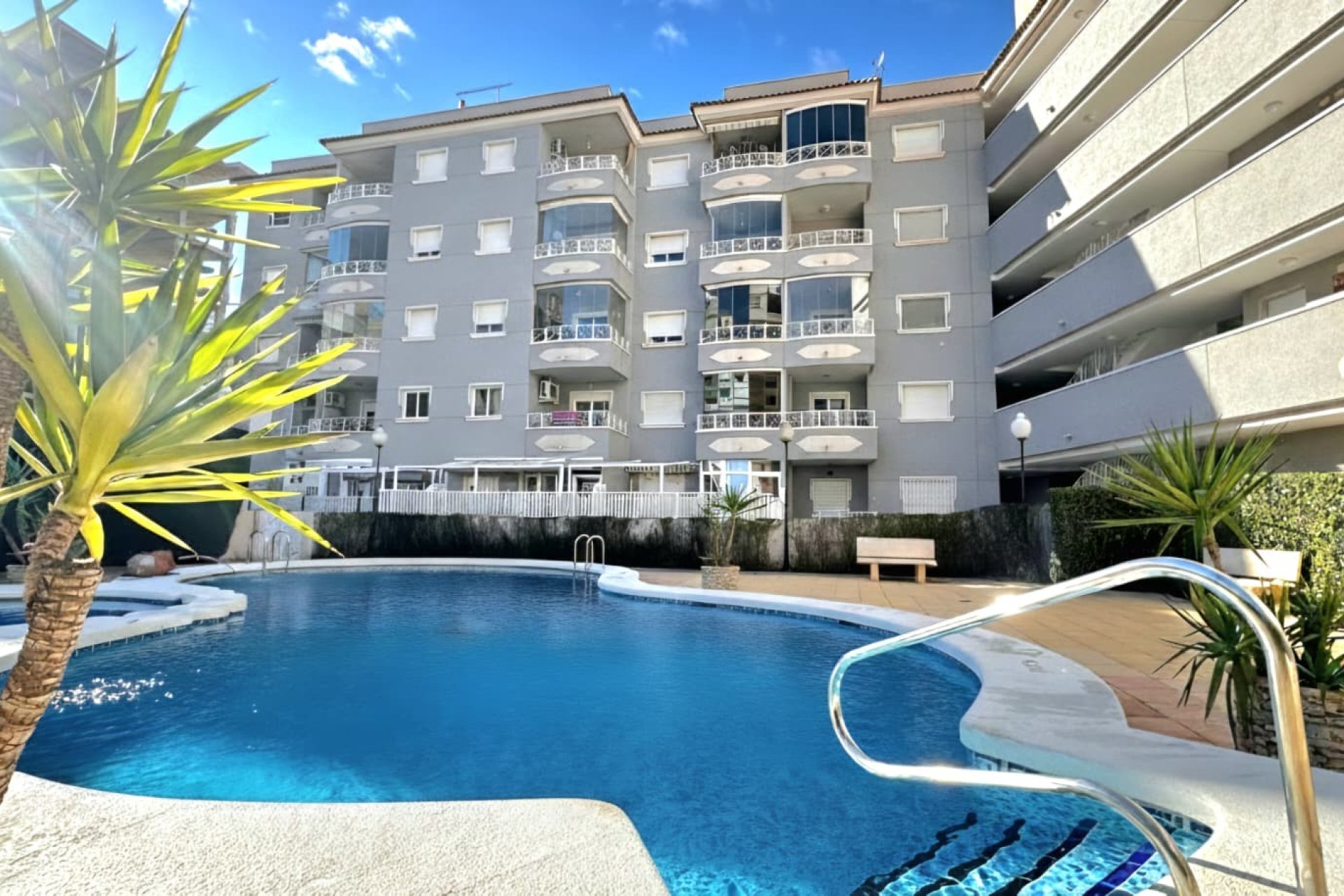 Herverkoop - Apartments - Flats - Guardamar del Segura