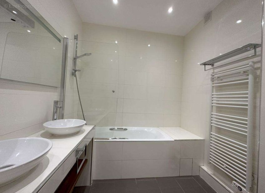 Herverkoop - Apartments - Flats - Paris