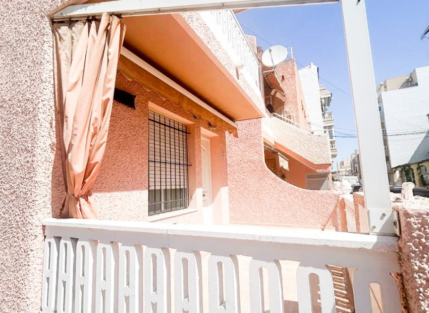 Herverkoop - Apartments - Flats - Torrevieia - Center