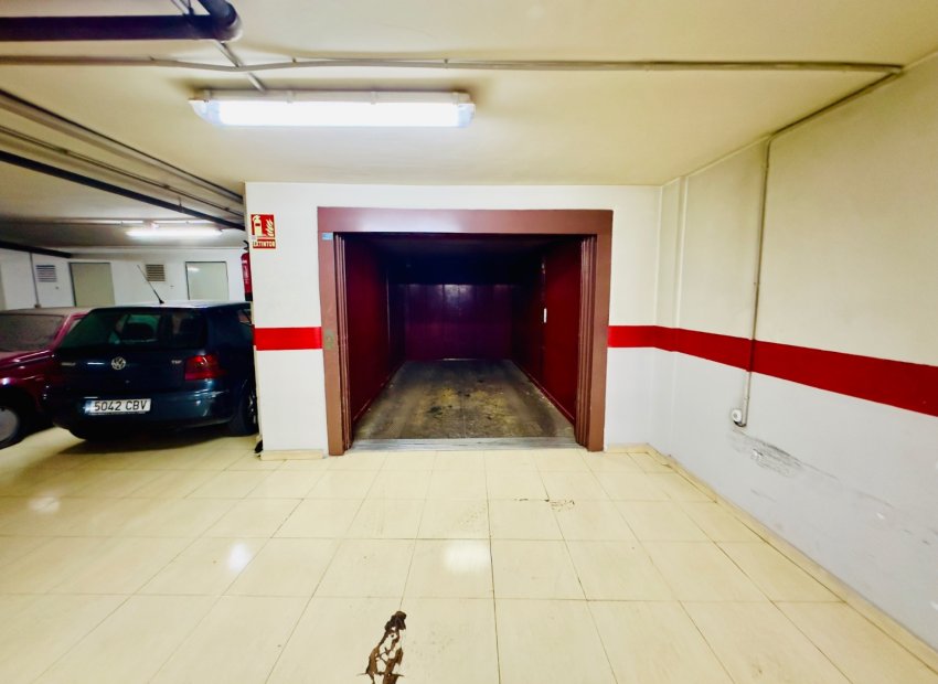 Herverkoop - Apartments - Flats - Torrevieia - Center