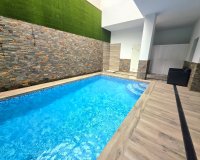 Herverkoop - Apartments - Flats - Torrevieia - Center