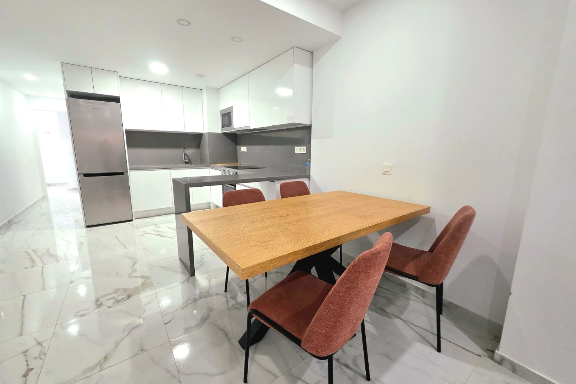 Herverkoop - Apartments - Flats - Torrevieia - Center