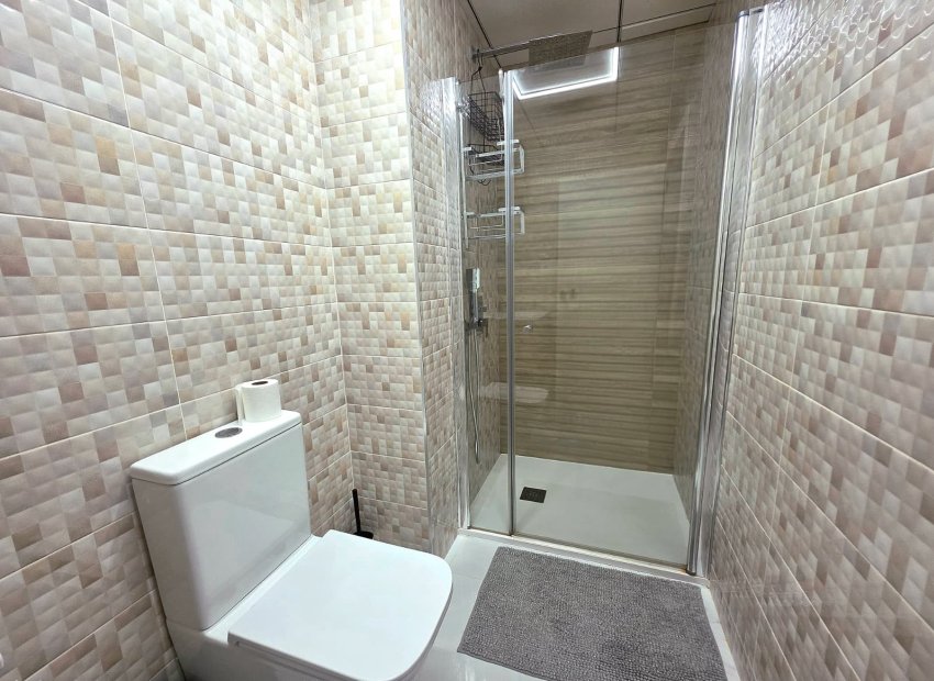 Herverkoop - Apartments - Flats - Torrevieia - Center