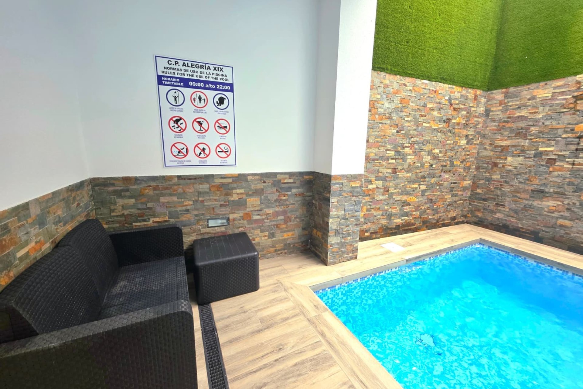 Herverkoop - Apartments - Flats - Torrevieia - Center