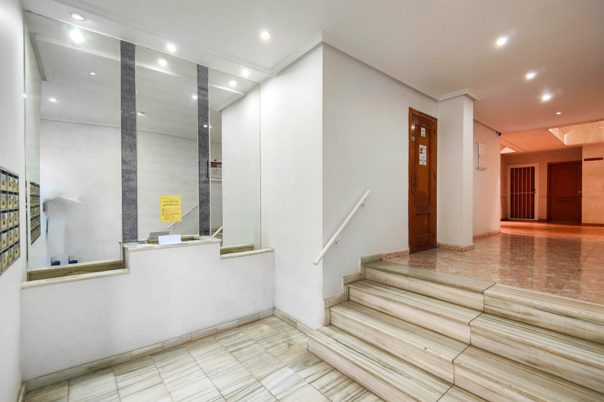 Herverkoop - Apartments - Flats - Torrevieia - Center