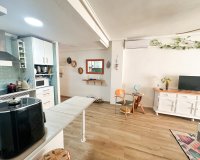 Herverkoop - Apartments - Flats - Torrevieia - Center