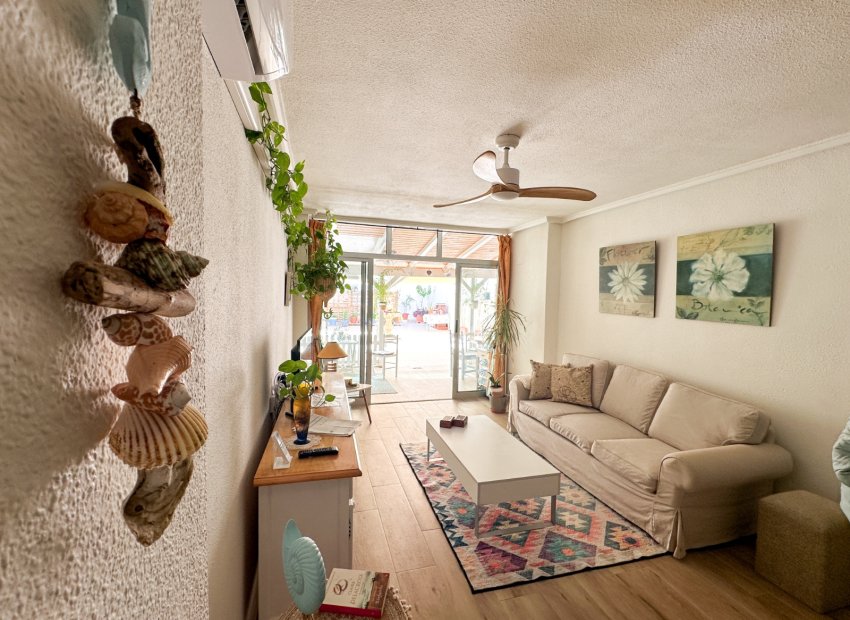 Herverkoop - Apartments - Flats - Torrevieia - Center