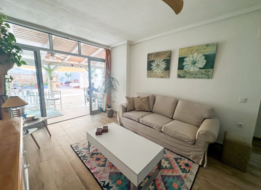 Herverkoop - Apartments - Flats - Torrevieia - Center