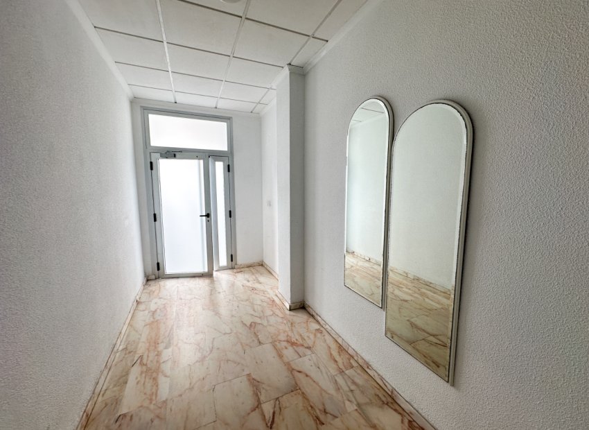 Herverkoop - Apartments - Flats - Torrevieia - Center