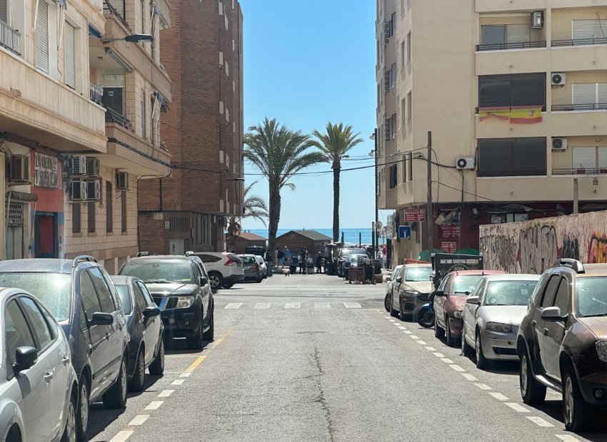 Herverkoop - Apartments - Flats - Torrevieia - Center