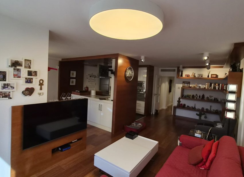 Herverkoop - Apartments - Flats - Torrevieia - Center