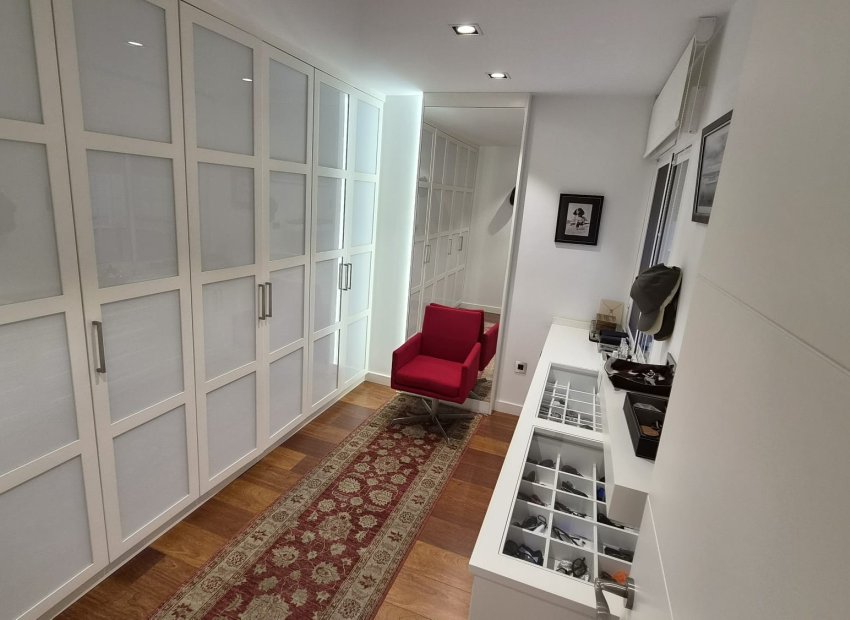 Herverkoop - Apartments - Flats - Torrevieia - Center