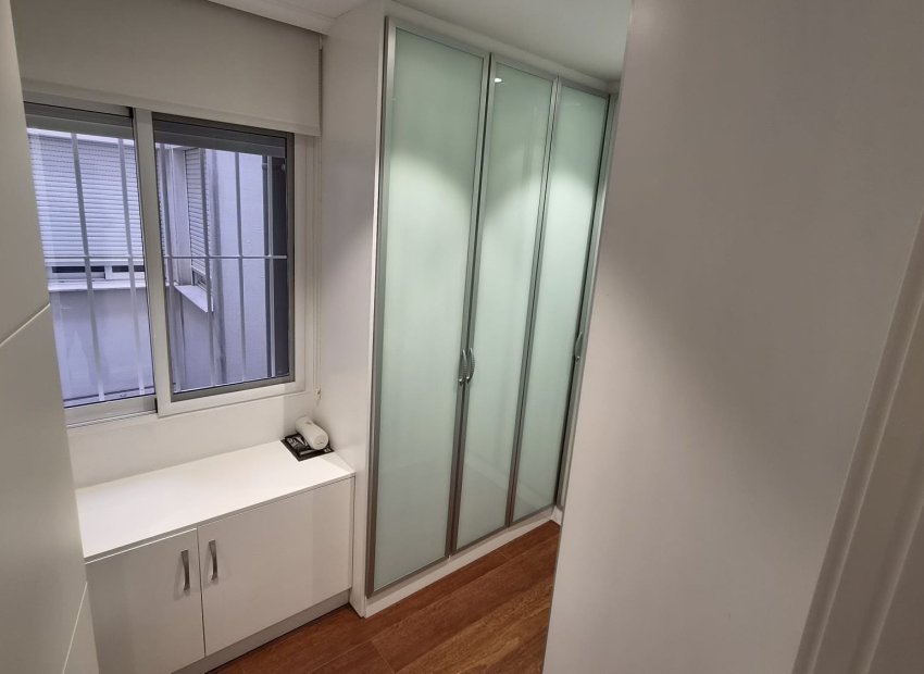 Herverkoop - Apartments - Flats - Torrevieia - Center