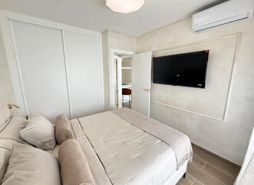 Herverkoop - Apartments - Flats - Torrevieia - Center