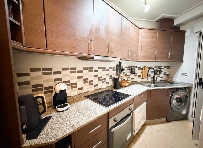 Herverkoop - Apartments - Flats - Torrevieia - Center