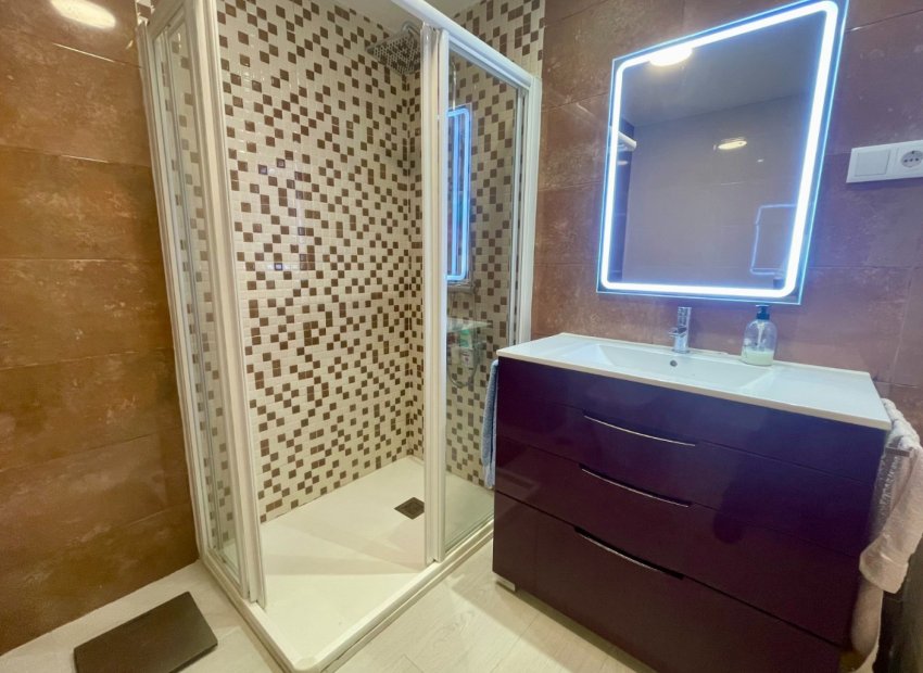 Herverkoop - Apartments - Flats - Torrevieia - Playa del Cura