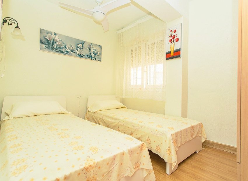 Herverkoop - Apartments - Flats - Torrevieia - Playa del Cura