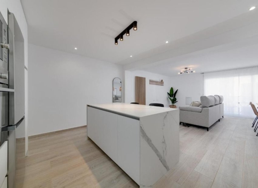 Herverkoop - Apartments - Flats - Torrevieia - Playa del Cura