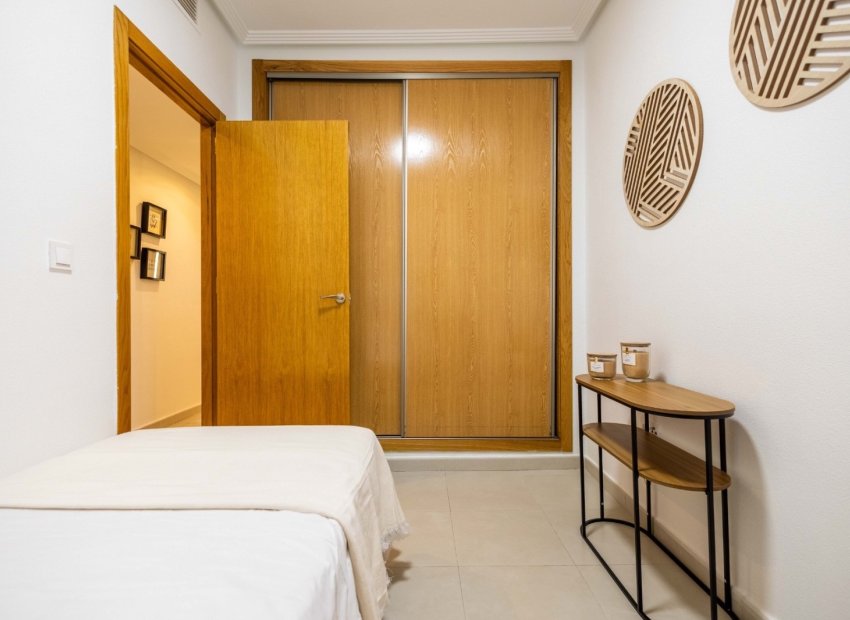 Herverkoop - Apartments - Flats - Torrevieia - Playa del Cura
