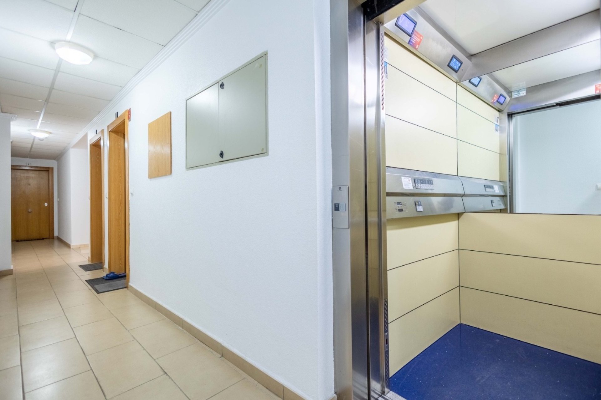 Herverkoop - Apartments - Flats - Torrevieia - Playa del Cura
