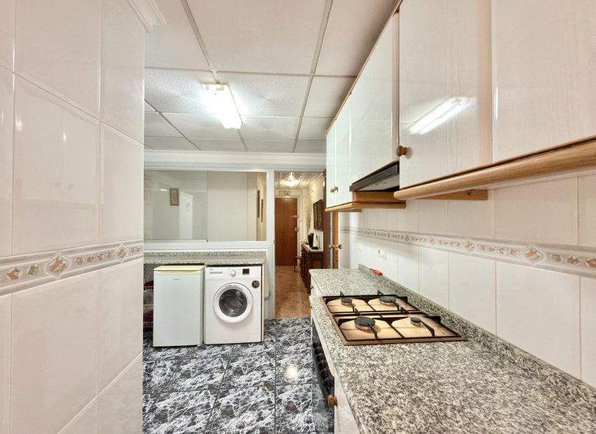 Herverkoop - Apartments - Flats - Torrevieia - Playa del Cura