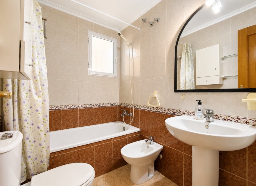 Herverkoop - Apartments - Flats - Torrevieia - Playa del Cura