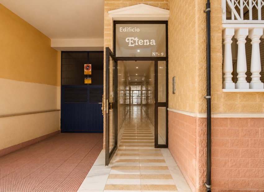 Herverkoop - Apartments - Flats - Torrevieia - Playa del Cura