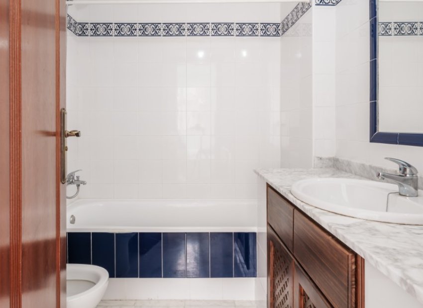 Herverkoop - Apartments - Flats - Torrevieia - Playa Los Locos