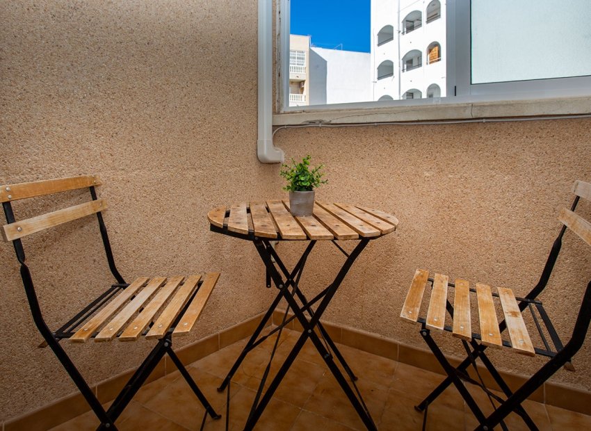 Herverkoop - Apartments - Flats - Torrevieia - Playa Los Locos