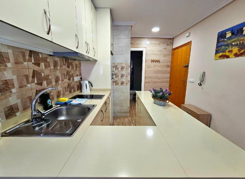 Herverkoop - Apartments - Flats - Torrevieia - Playa Los Locos