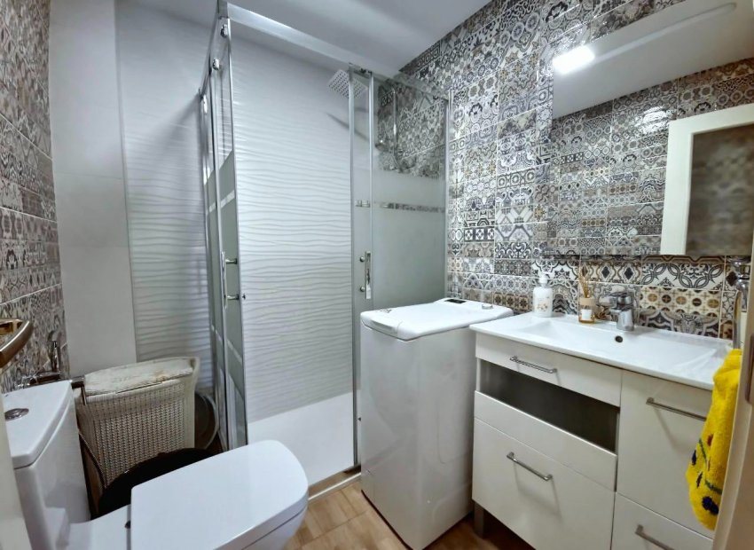 Herverkoop - Apartments - Flats - Torrevieia - Playa Los Locos