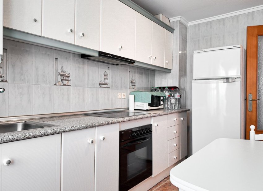 Herverkoop - Apartments - Flats - Torrevieia - Playa Los Naufragos