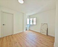 Herverkoop - Apartments - Flats - Torrevieia - Playa Los Naufragos
