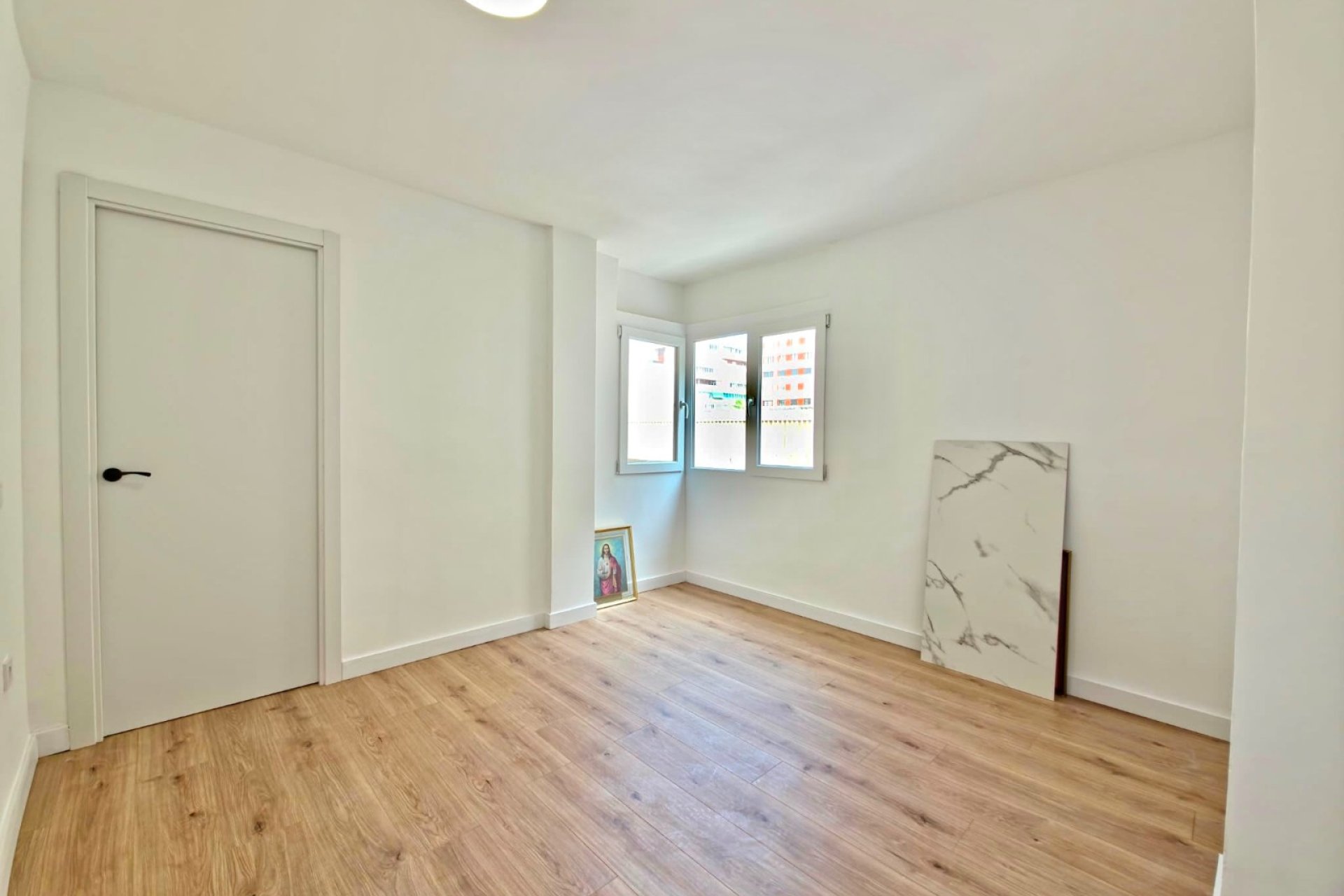 Herverkoop - Apartments - Flats - Torrevieia - Playa Los Naufragos