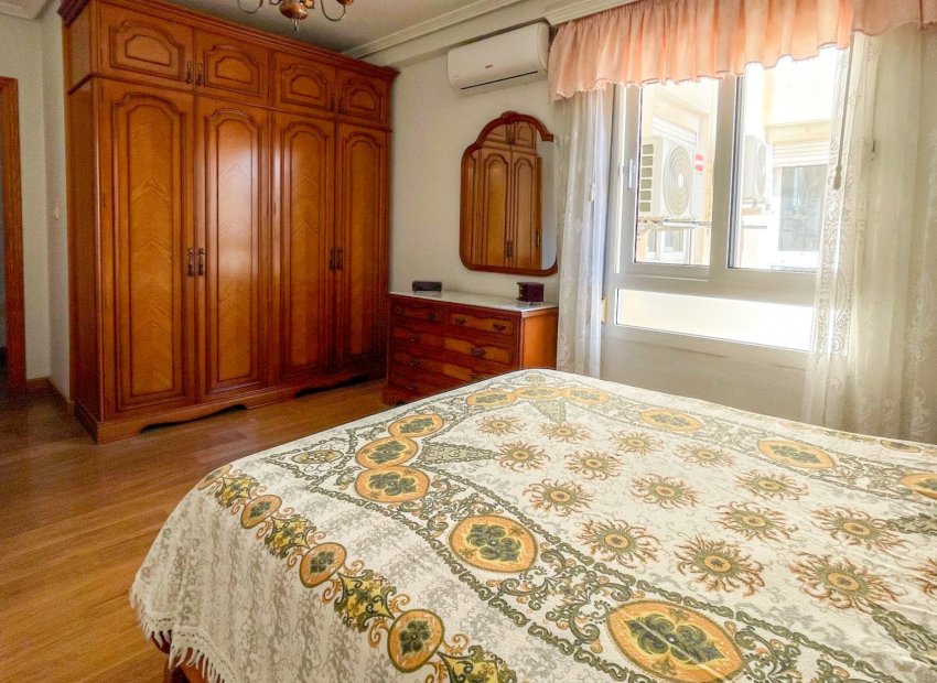 Herverkoop - Apartments - Flats - Torrevieia - Playa Los Naufragos