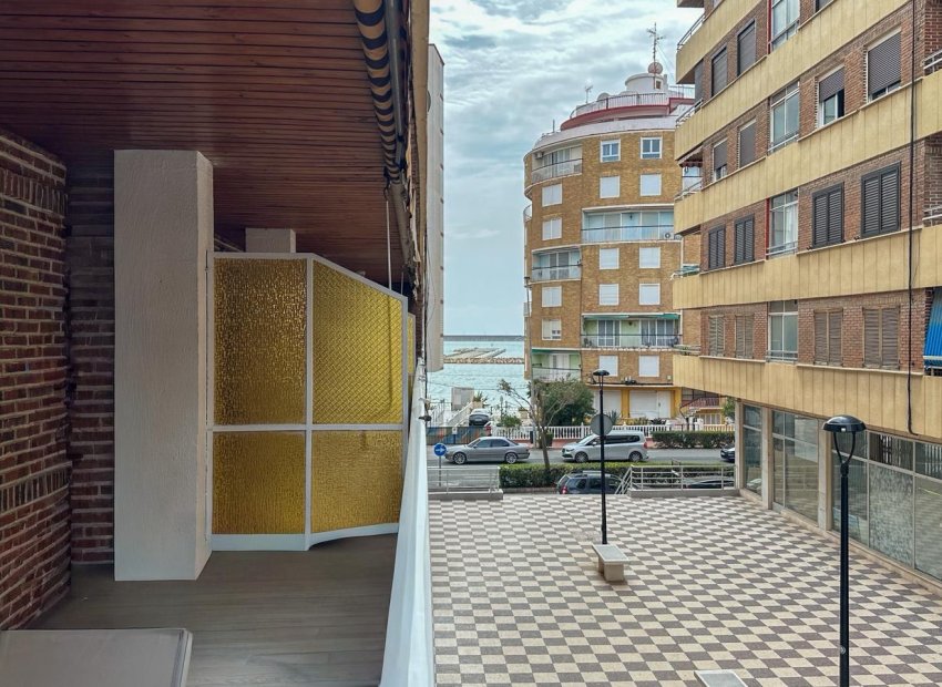 Herverkoop - Apartments - Flats - Torrevieia - Playa Los Naufragos