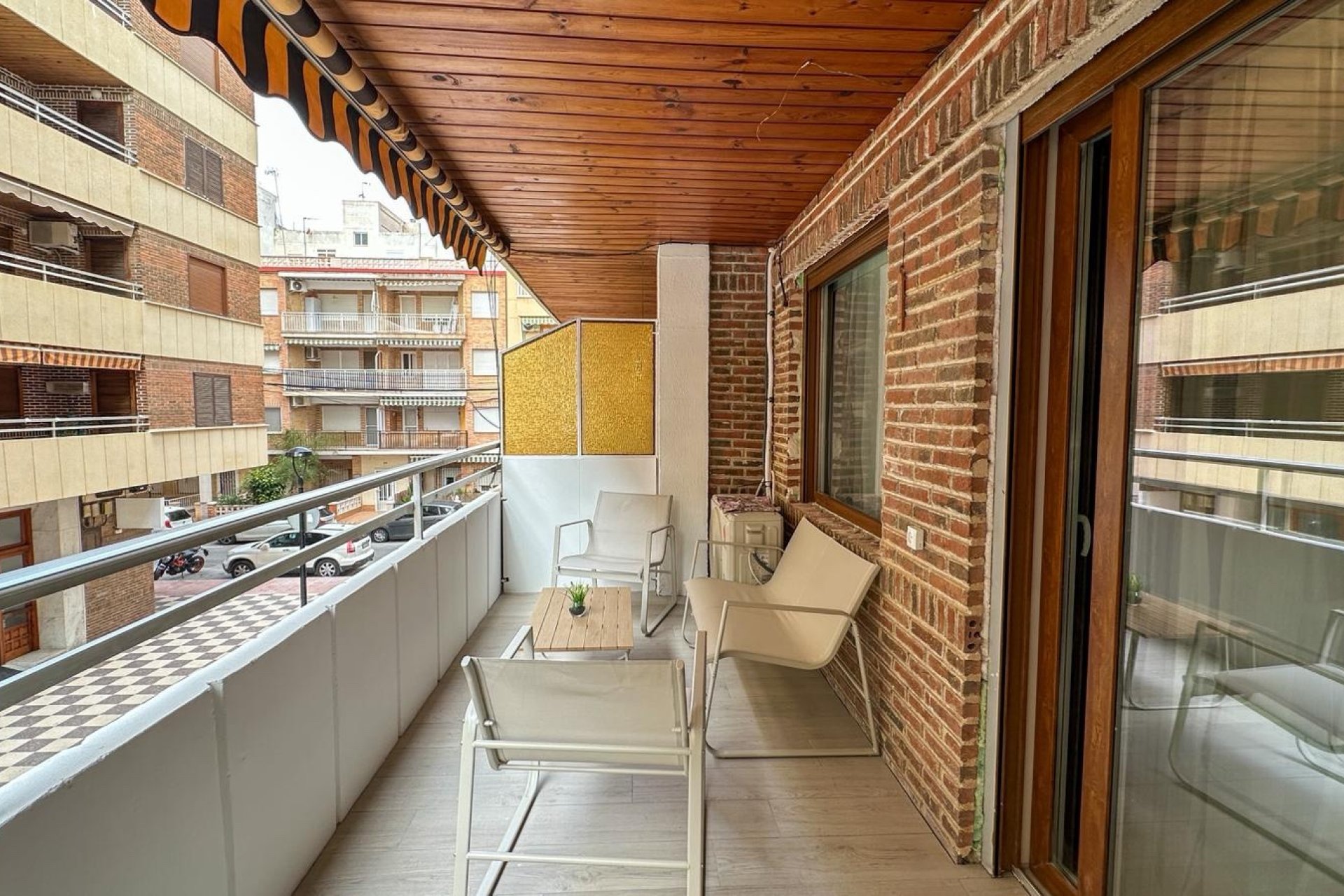 Herverkoop - Apartments - Flats - Torrevieia - Playa Los Naufragos
