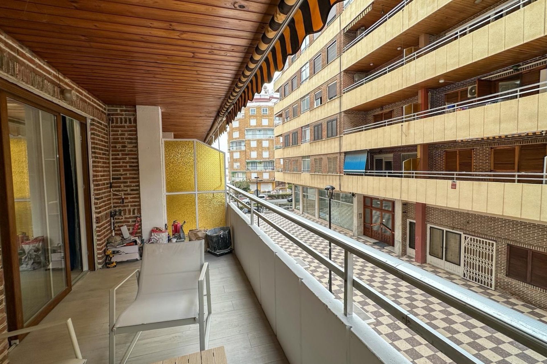 Herverkoop - Apartments - Flats - Torrevieia - Playa Los Naufragos