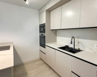 Herverkoop - Apartments - Flats - Torrevieia - Playa Los Naufragos