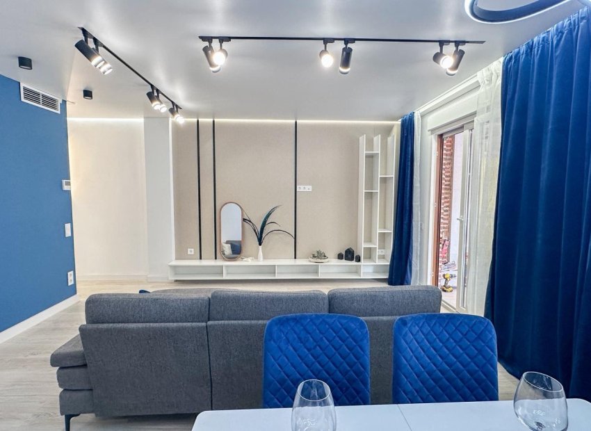 Herverkoop - Apartments - Flats - Torrevieia - Playa Los Naufragos