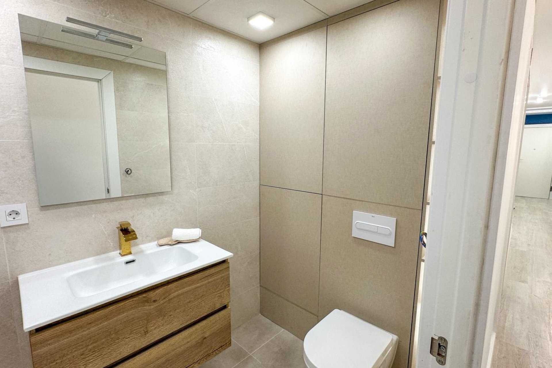 Herverkoop - Apartments - Flats - Torrevieia - Playa Los Naufragos