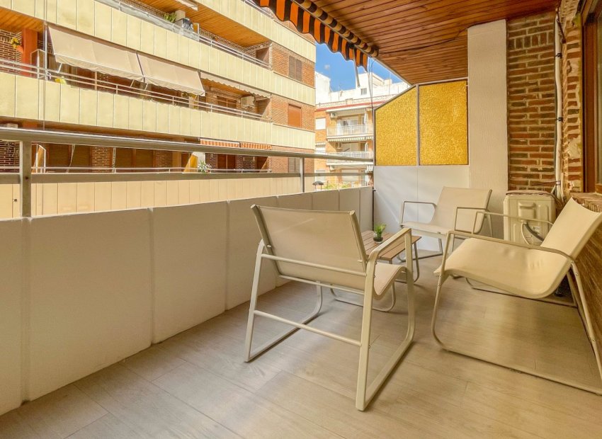 Herverkoop - Apartments - Flats - Torrevieia - Playa Los Naufragos