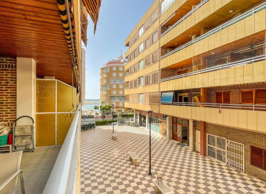 Herverkoop - Apartments - Flats - Torrevieia - Playa Los Naufragos