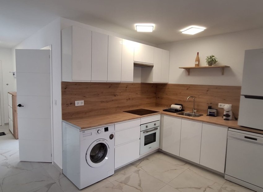 Herverkoop - Apartments - Flats - Torrevieia - Playa Los Naufragos