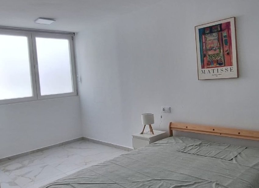 Herverkoop - Apartments - Flats - Torrevieia - Playa Los Naufragos