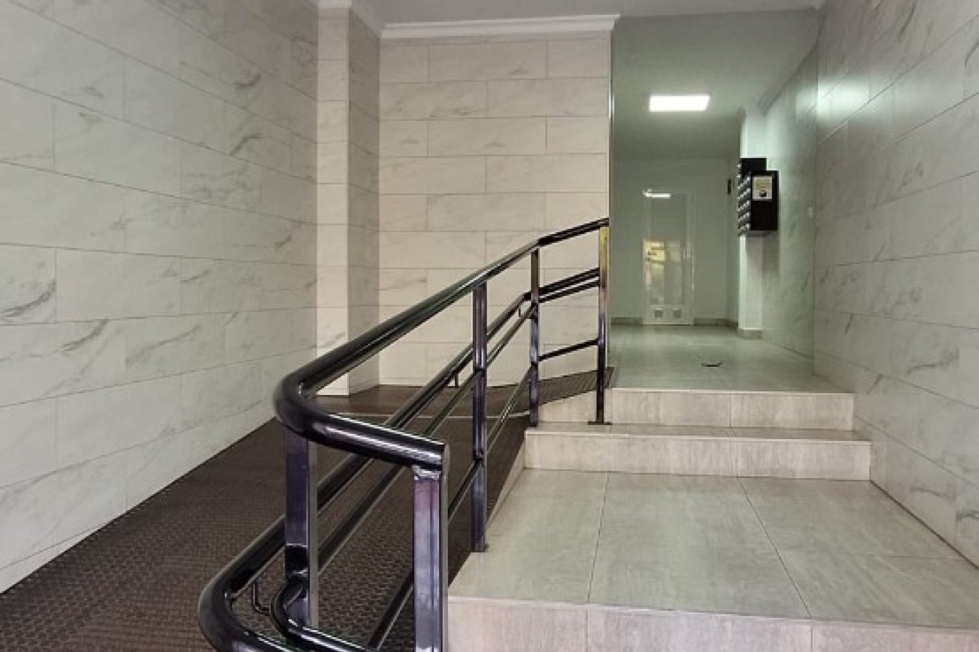Herverkoop - Apartments - Flats - Torrevieia - Playa Los Naufragos