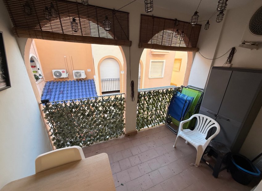 Herverkoop - Apartments - Flats - Torrevieia - Playa Los Naufragos